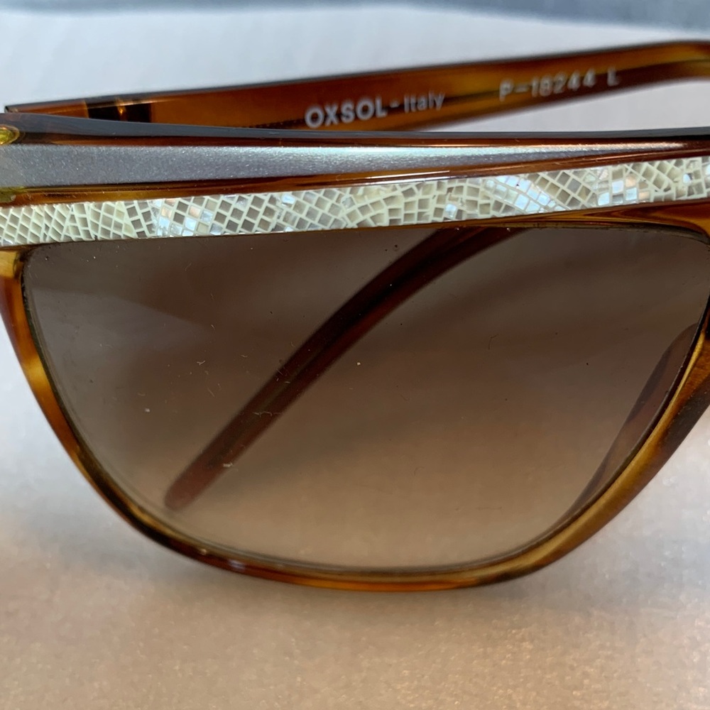 Vintage Laura Biagiotti OXSOL Sunglasses - Picture 2 of 8